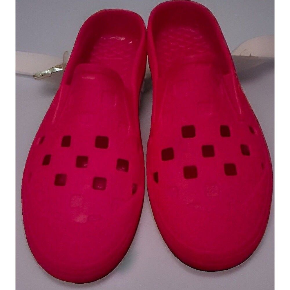 EUC Vans Slip-On TRK Hot Pink Water Shoes Clogs M8 W9.5 VN0A5HF8BLL